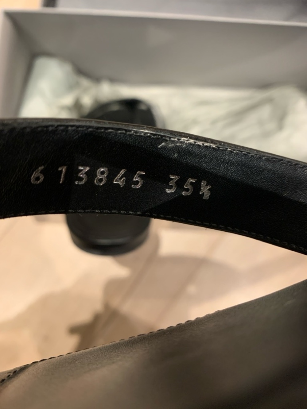Balenciaga Black Logo Thong Sandals - Picture 5 of 8